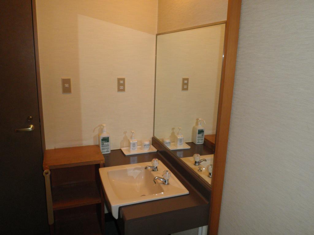 Shunjuan Idumiya Hotel Fukushima  Bagian luar foto